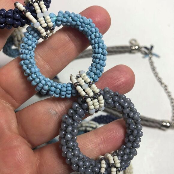 1651 CHICO'S seed bead boho beachy blue circle link belt 34-38" long - Picture 2 of 2